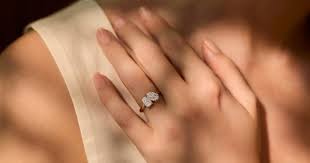 toi et moi engagement ring