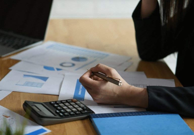 TAX ACCOUNTANT,