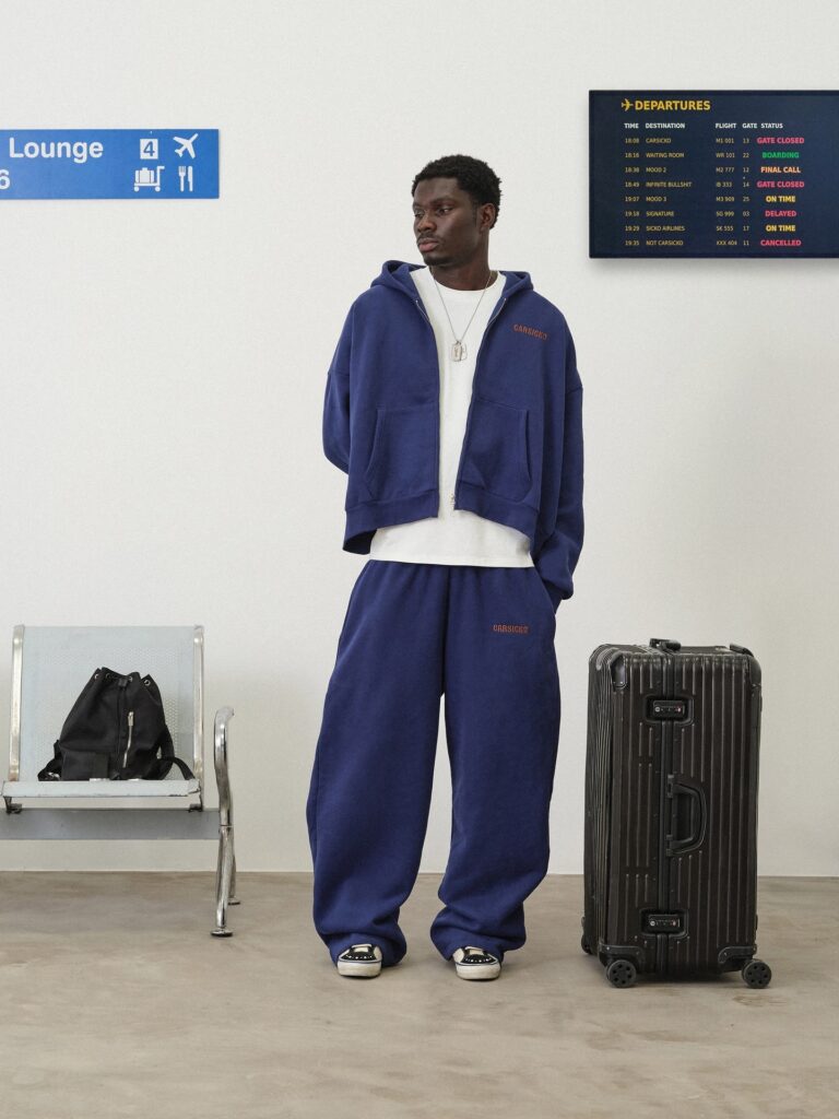 carsicko tracksuit
