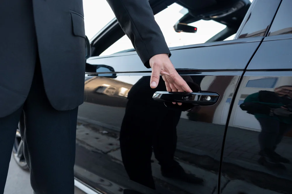 taxis to Leeds Bradford Airport